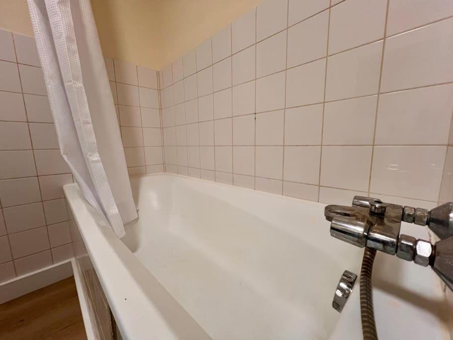 Appartement Climatise 4Prsn Au Pied De La Citadelle بُيزانكون المظهر الخارجي الصورة